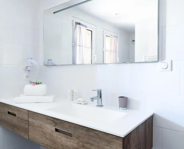 Cala Rossa Villa LʼÎle-Rousse