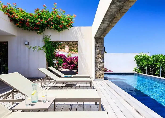 Villa Cala Rossa LʼÎle-Rousse